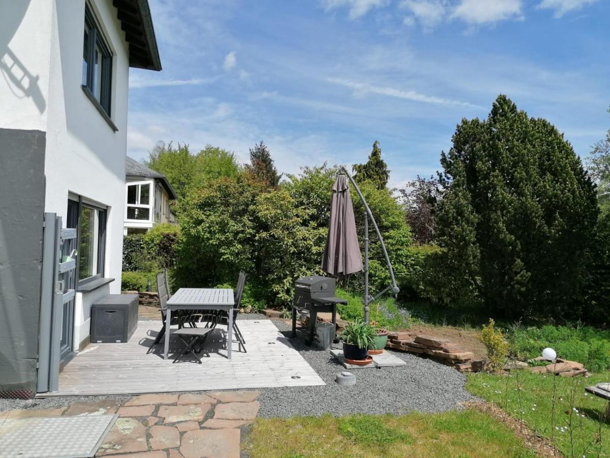 Moderne Familienfreundliche Wohnung Am Waldrand Von Pruem Mit Terrasse المظهر الخارجي الصورة