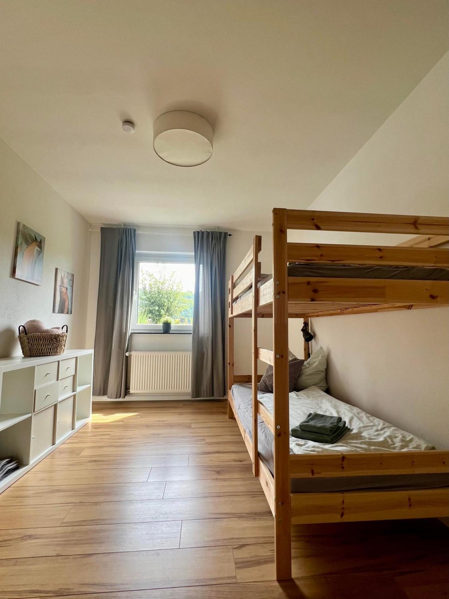 Moderne Familienfreundliche Wohnung Am Waldrand Von Pruem Mit Terrasse المظهر الخارجي الصورة
